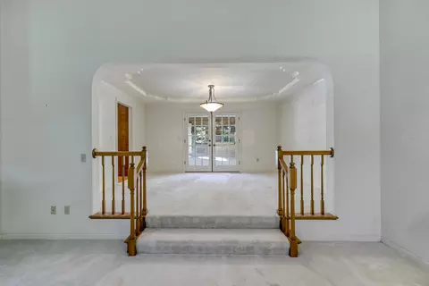 877 Sunriver Ln, Redding, CA 96001 photo 16