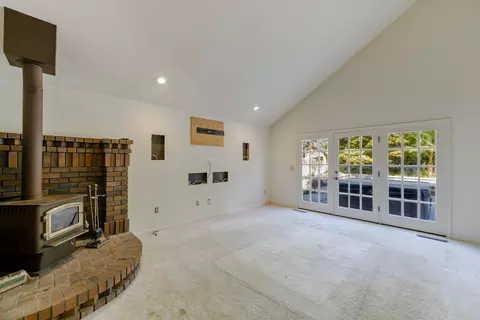 877 Sunriver Ln, Redding, CA 96001 photo 25