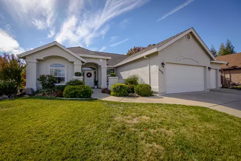 2531 Warm Spring Ln, Redding, CA 96003 photo 1
