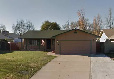 6878 Hemlock St, Redding, CA 96001 photo 1
