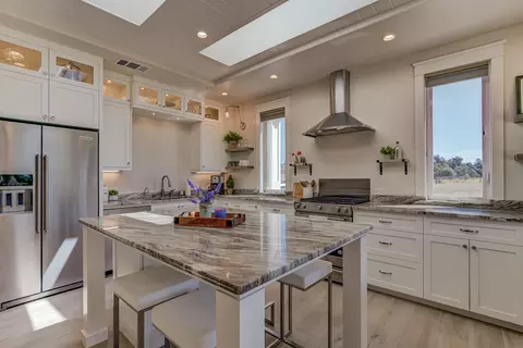 3350 Henderson Rd, Redding, CA 96002 photo 10