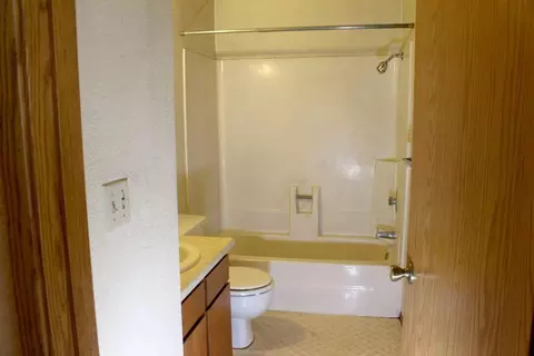 1833 Cedarwood Dr, Redding, CA 96002 photo 11