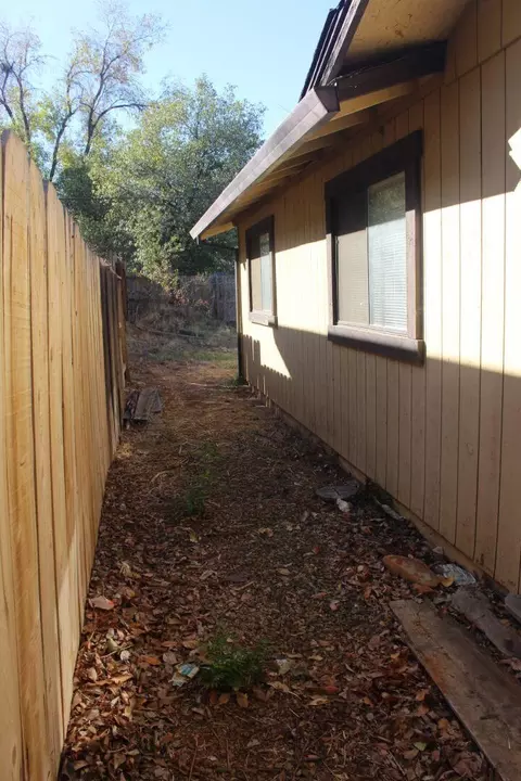 1833 Cedarwood Dr, Redding, CA 96002 photo 30