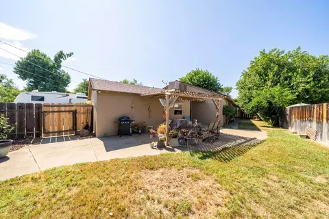 321 Antelope Blvd, Red Bluff, CA 96080 photo 9