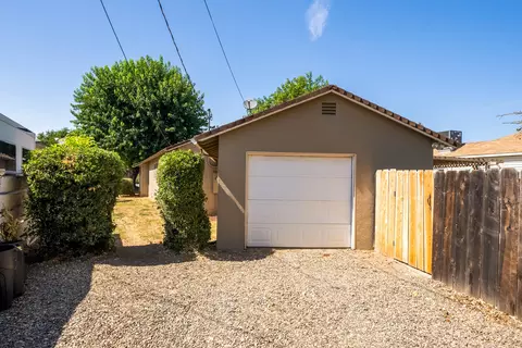 321 Antelope Blvd, Red Bluff, CA 96080 photo 4