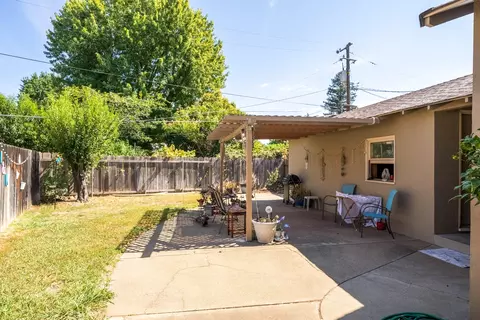 321 Antelope Blvd, Red Bluff, CA 96080 photo 8