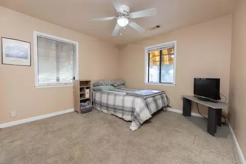 1162 Arizona St, Redding, CA 96002 photo 13