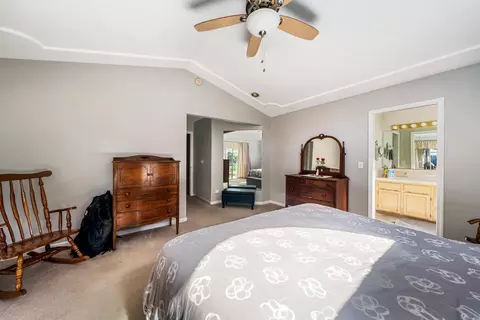 2499 Castlewood Dr, Redding, CA 96002 photo 15