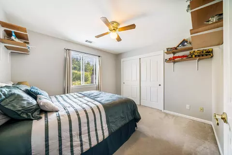 2499 Castlewood Dr, Redding, CA 96002 photo 20