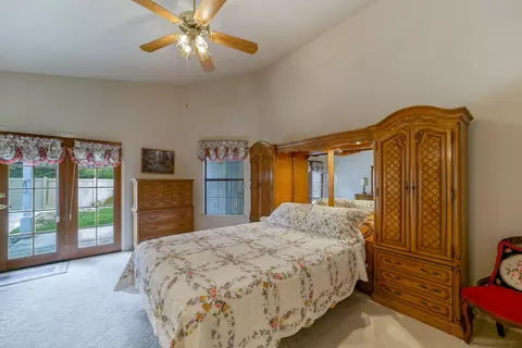365 Vintage Path, Redding, CA 96003 photo 4