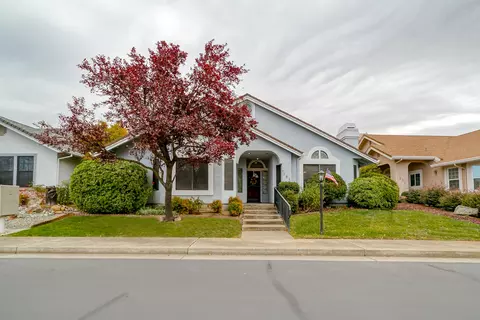 365 Vintage Path, Redding, CA 96003 photo 2