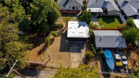 810 Gold St, Redding, CA 96001 photo 95