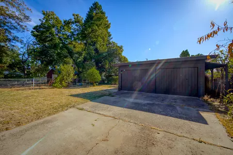 810 Gold St, Redding, CA 96001 photo 18