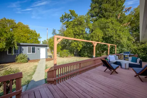 810 Gold St, Redding, CA 96001 photo 15
