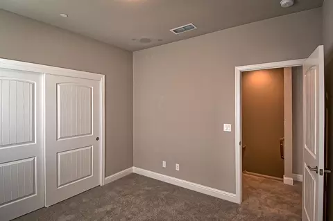 856 Congaree Ln, Redding, CA 96001 photo 10