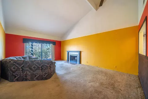 583 Suncreek Trl, Redding, CA 96003 photo 6