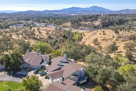583 Suncreek Trl, Redding, CA 96003 photo 36