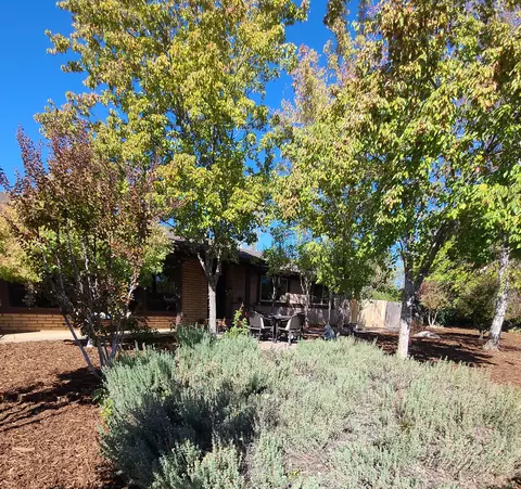7124 Hermosa Way, Redding, CA 96002 photo 2