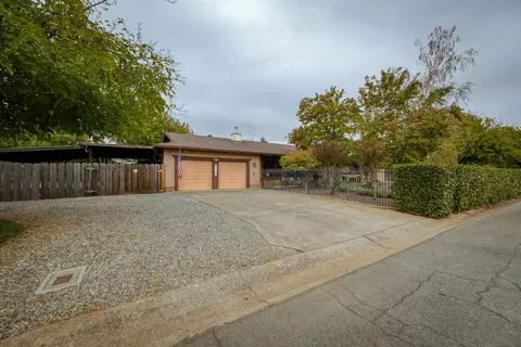 7124 Hermosa Way, Redding, CA 96002 photo 1