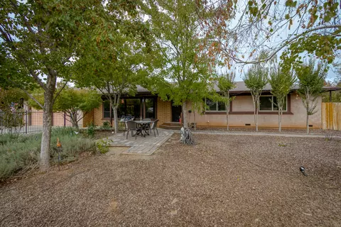 7124 Hermosa Way, Redding, CA 96002 photo 4