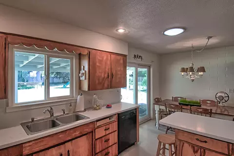 3305 Nicolet Ln, Redding, CA 96001 photo 8