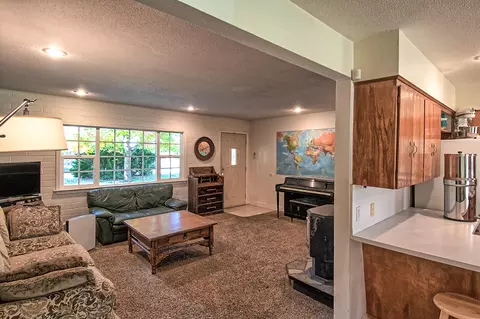 3305 Nicolet Ln, Redding, CA 96001 photo 4