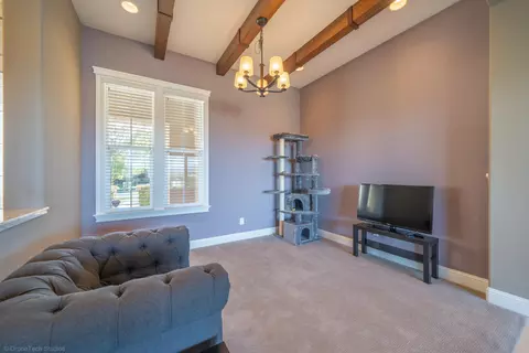 668 Mill Valley Pkwy, Redding, CA 96003 photo 8