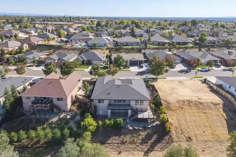 668 Mill Valley Pkwy, Redding, CA 96003 photo 46