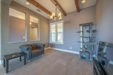 668 Mill Valley Pkwy, Redding, CA 96003 photo 9