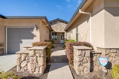 668 Mill Valley Pkwy, Redding, CA 96003 photo 5