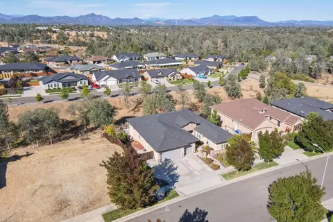 668 Mill Valley Pkwy, Redding, CA 96003 photo 44