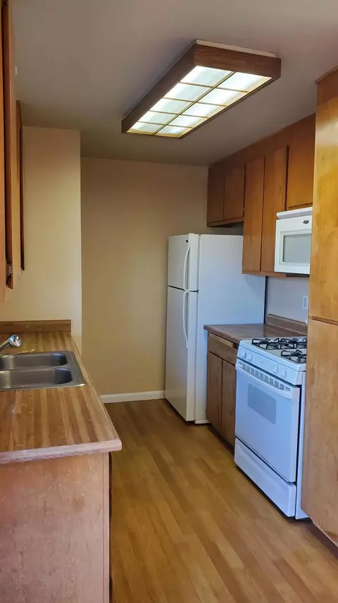 2565 Holly St, Anderson, CA 96007 photo 5