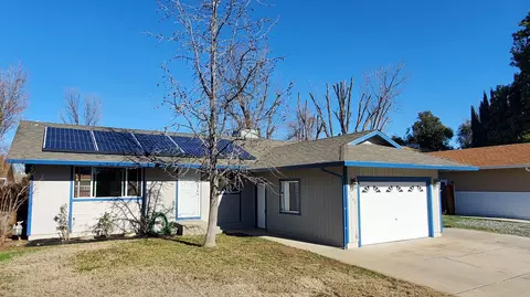 2565 Holly St, Anderson, CA 96007 photo 1