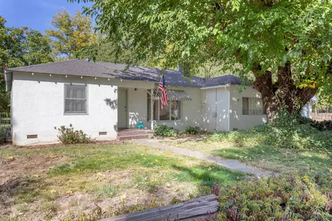 3140 Sunny Ln, Redding, CA 96001 photo 2
