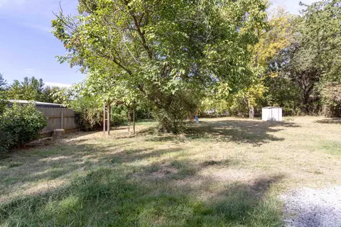 3140 Sunny Ln, Redding, CA 96001 photo 10