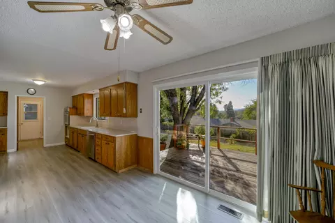 3800 Bechelli Ln, Redding, CA 96002 photo 21