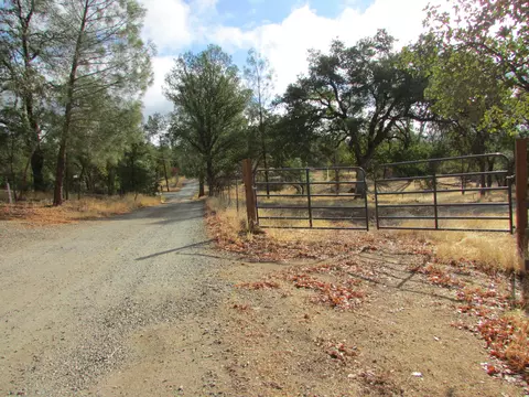 15955 Delano Dr, Redding, CA 96001 photo 26