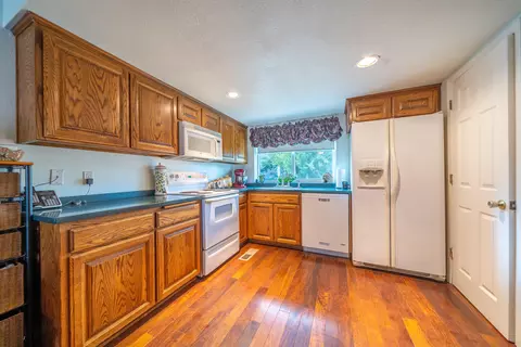 3356 Thomas Ave, Anderson, CA 96007 photo 4