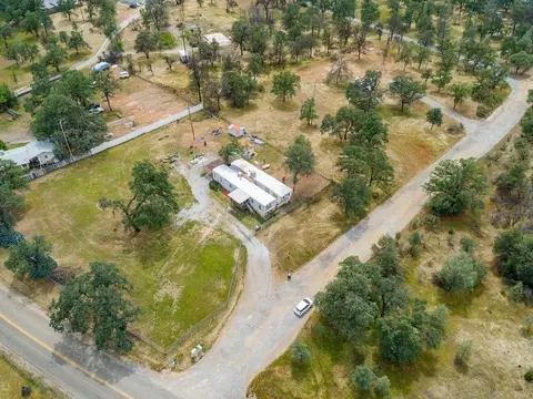 11478 Quartz Hill Rd, Redding, CA 96003 photo 1