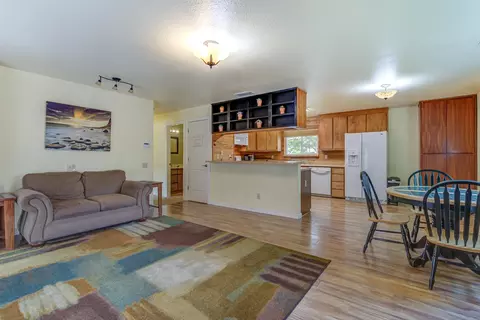 1683 Manter Dr, Anderson, CA 96007 photo 7