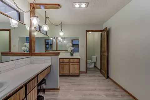 8594 Valley View Rd, Redding, CA 96001 photo 23