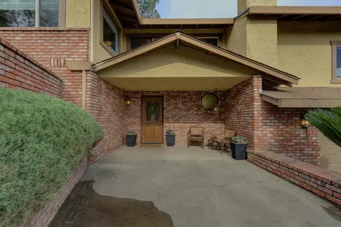 8594 Valley View Rd, Redding, CA 96001 photo 2