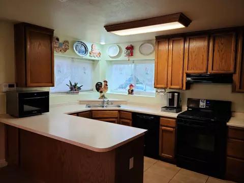 2643 Ely Ln, Redding, CA 96001 photo 7