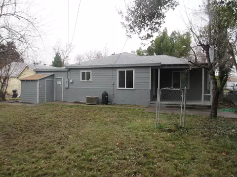 774 Loma St, Redding, CA 96003 photo 2