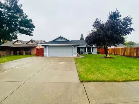 2941 Cobblestone Loop, Anderson, CA 96007 photo 2