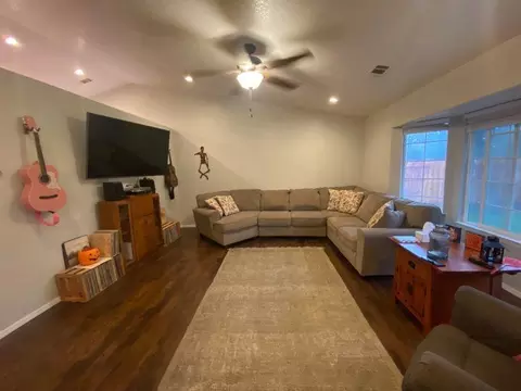 2941 Cobblestone Loop, Anderson, CA 96007 photo 3