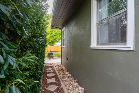 2250 Alameda Ave, Redding, CA 96001 photo 31