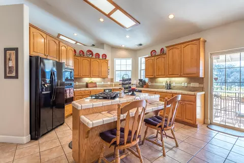 14242 Noble Oaks Dr, Red Bluff, CA 96080 photo 8