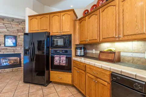 14242 Noble Oaks Dr, Red Bluff, CA 96080 photo 11