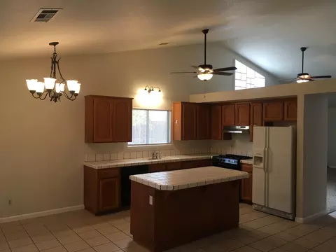 725 Fuller Ct, Redding, CA 96003 photo 13
